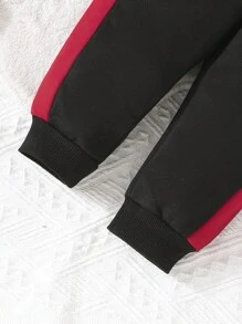 Bộ 2 quần áo dài tay in chữ cho trẻ sơ sinh và trẻ mới biết đi có áo nỉ và quần dài với màu tương phản, bộ đồ thể thao thường ngày chắp vá - Màu Đỏ Sâu - Xem 6