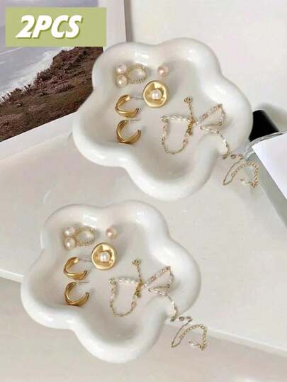 2pcs Mini Size Flower-Shaped Jewelry Tray, Jewelry Plate, Jewelry Storage Tray, Jewelry Holder, Creative Household Jewelry Storage Decoration, 4.13inch,Christmas Home Decor,Decor,Christmas,Table Decor,Wooden Tray,Old Money Style,Flower Vase,Plates,Wooden Tray,Plate,Coffee Table,Decorative Tray,Table Decor,Ornaments Home,Black Ornaments,Sofa Arm Tray,Boho Vibes,For Holiday Beach, Bathroom Collection, Bedroom Collection, Large Capacity