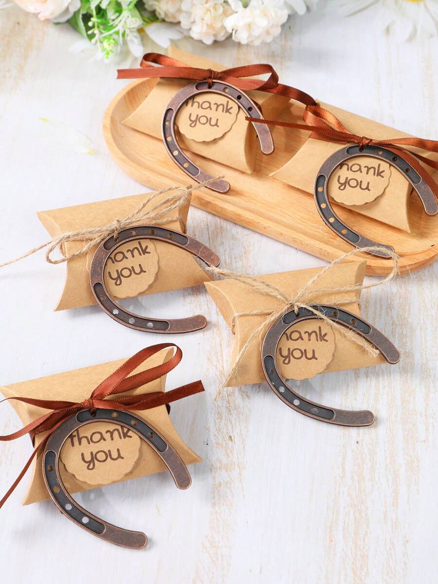 30Pcs Vintage Lucky Horseshoe Pendants,Guest Wedding Favors,Metal Horseshoes Decor With Kraft Paper Box And Label,Rustic Horseshoe Gifts For Wedding Party Decoration,Wedding Favors And Gifts For Guests,Bridal Shower ﻿ ﻿
