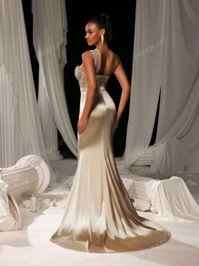 Faeriesty Elegant Asymmetrical Neck Ruched Mermaid Evening Gown With Pearl Decor – Perfect For Weddings, Galas, Red Carpet Events, Anniversary Celebrations, Formal Dinners Party Dress Wedding Guest Dress Evening Dress