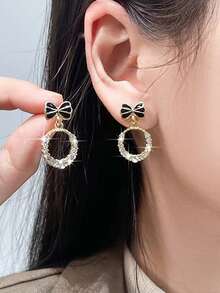 1 对简约优雅蝴蝶结耳环，时尚百搭的设计 - 蝴蝶型 - 查看 4