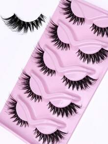 5 对夸张的猫眼假睫毛 - 自然、纤长、飞扬、加长，打造完美妆容。 - 眼尾拉長款 - 查看 3