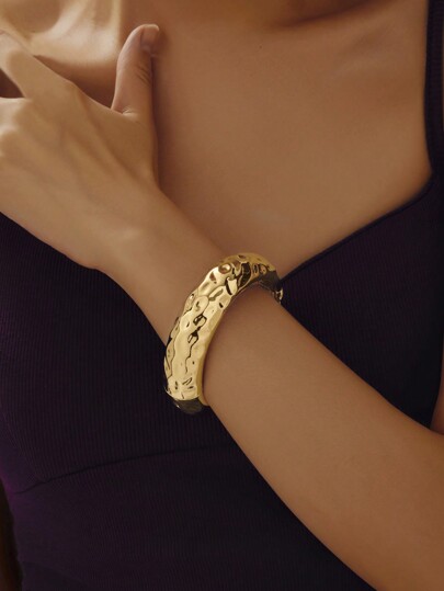 1pc High-End Exaggerated Fashion Amber Texture Retro Versatile Elegant Metallic Hinged Bangle Bracelet For Women, Suitable For Daily Office Commute, Parties, Weddings, Beach, Dates, Business Events, Gifts