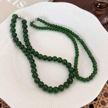 1pc Green Beaded Necklace For Women, New 2024 Design, Elegant Coin Lock Chain, Flattering Neckline