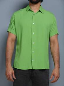 Men's Plain Short Sleeve Button Down Shirt In VISCOSE / Men's Blouse / Dress Shirt - màu xanh lá - Xem 2