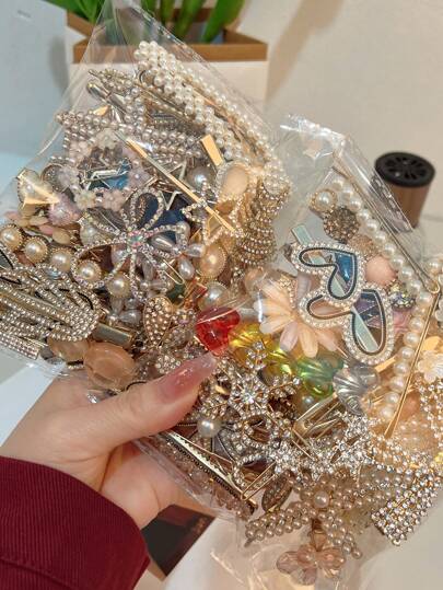 Juego de 12/16/20/24 piezas de pasadores de pelo con lazo de perlas falsas de estilo elegante y a la moda, accesorios de pelo de estilo francés para mujeres, adecuados para uso diario [Mezcla aleatoria] Pasadores de garra, artículos escolares, universidad, accesorios de pelo con perlas, atuendo de invierno para mujeres, lazos, lindos