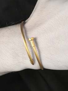 1 件简约不锈钢钉子手镯，适合日常佩戴