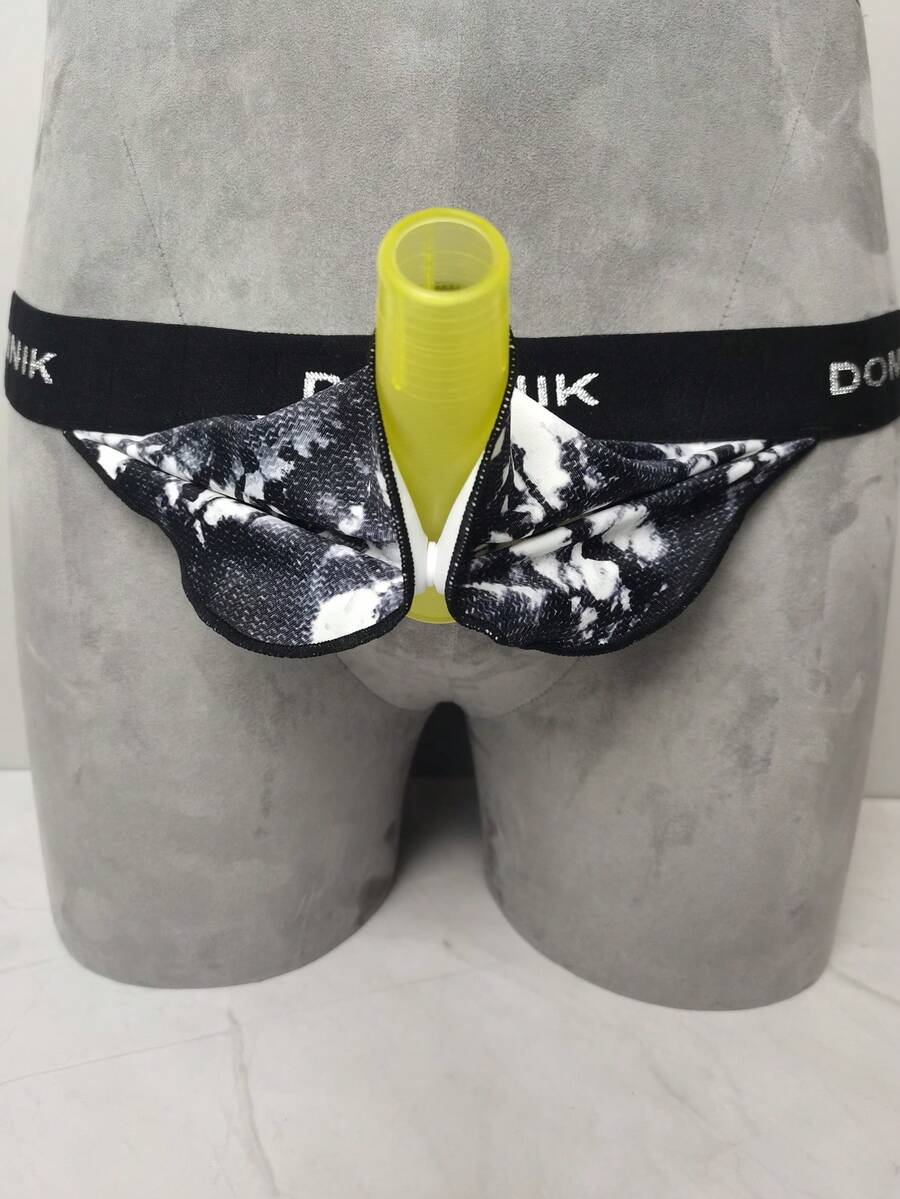 1 件性感男士内衣，混色扎染面料，小袋和 J 形钩装饰，露背设计 - 黑與白 - 查看 1