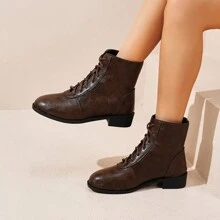 Nowe 2024 Vintage Chic Casual Fashion Popularne damskie krótkie buty, styl europejski i amerykański