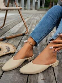 女士一脚蹬平底鞋，韩版方头，简约优雅的设计，适合日常穿着、工作、休闲外出、约会、聚会、通勤、商务。尖头平底鞋，新款软底一脚蹬，低跟，防滑，休闲，时尚，轻便，纯色，透气平底鞋（尺码偏小）