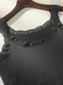 1 件女式纯色蕾丝边装饰圆领无袖分层吊带背心上衣，轻盈 - 黑色 - 查看 7