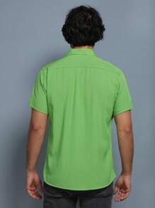 Men's Plain Short Sleeve Button Down Shirt In VISCOSE / Men's Blouse / Dress Shirt - màu xanh lá - Xem 4