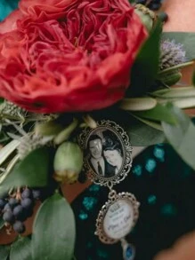 1pc Personalized Blue Teardrop Shaped Photo Bouquet, Bridal Wedding Bouquet Photo Keepsake, Bride Gift, Christmas Gift, Wall Hanging - Antique Silver - View 5