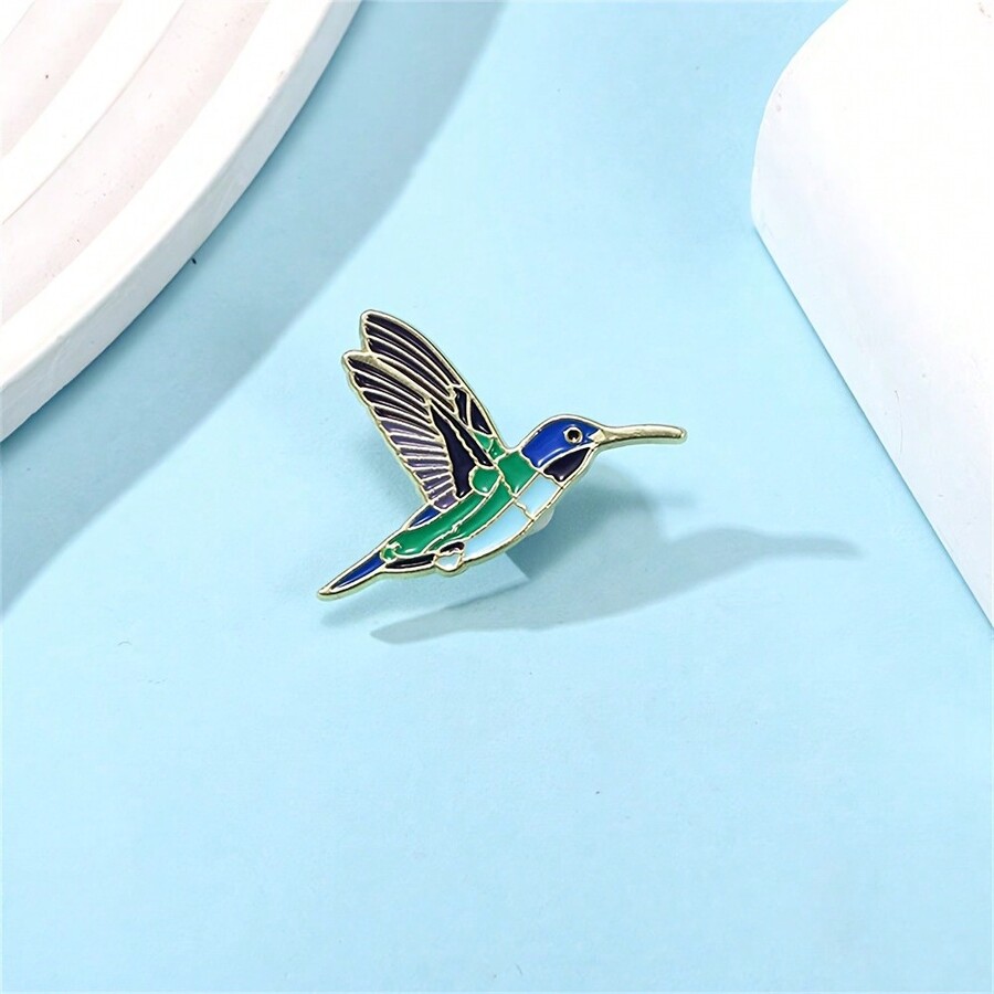 Cute Hummingbird Enamel Pin Custom Decorative Brooches Ornaments Lapel
