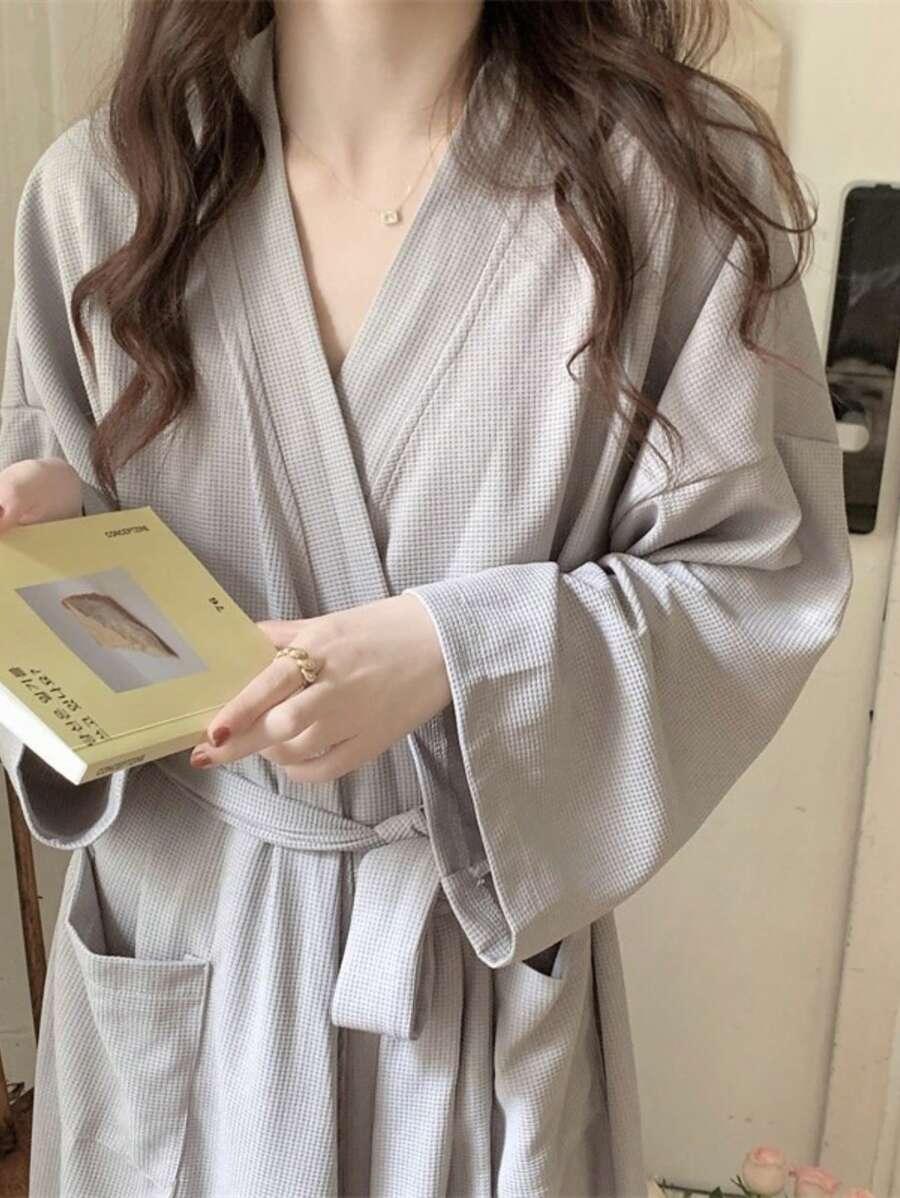 男女通用柔软浴袍,加厚长款,带抽绳和口袋,吸水宽松家居服,情侣家居服,秋冬返校季 - 淺灰色 - 查看 1
