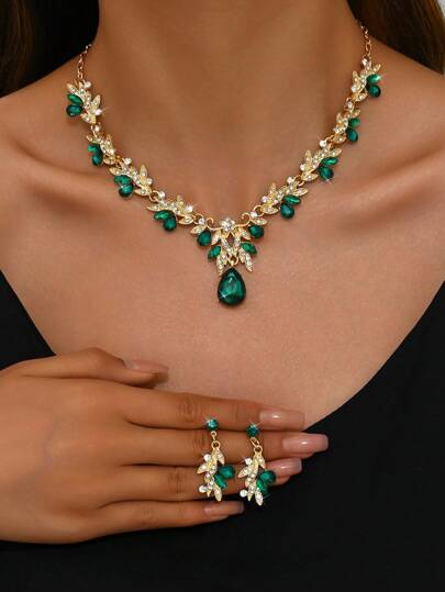 3 件套奢华婚礼派对女士礼服水钻装饰珠宝时尚闪亮颈链项链和耳环套装舞会服装珠宝套装配饰（2 个耳环和 1 条项链）