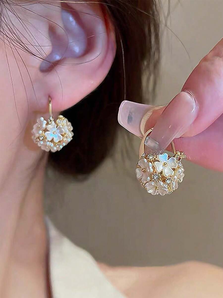 1 对时尚水晶装饰彩色花朵耳环，送给女性的优雅礼物 - 耳圈 - 查看 1