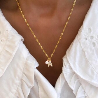 1 st Nytt trendigt Faux Pearl Pave Zirconia Initialt hänge Guldfärg Rostfritt stål Vatten Wave Chain Halsband för kvinnor