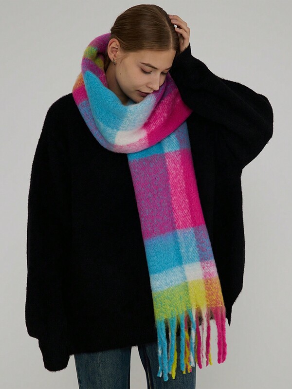 1pc Women Casual Colorful Rainbow Striped Contrast Polyester Scarf, Suitable For Outdoor Activity, Commute, Daily Wear In Autumn/Winter