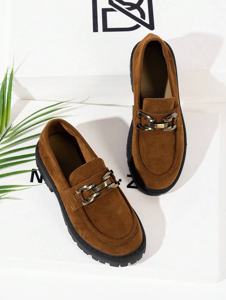 Plus Size Women Round Toe Suede Horsebit Decor Thick Bottom Loafers, Retro British Style Slip-On Flat Oxford Shoes, Brown