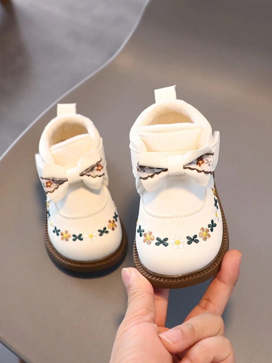 1 Pair Girls Bowknot PU Leather Embroidered Thermal Lined Warm Boots, Suitable For Autumn/Winter - Beige - View 1