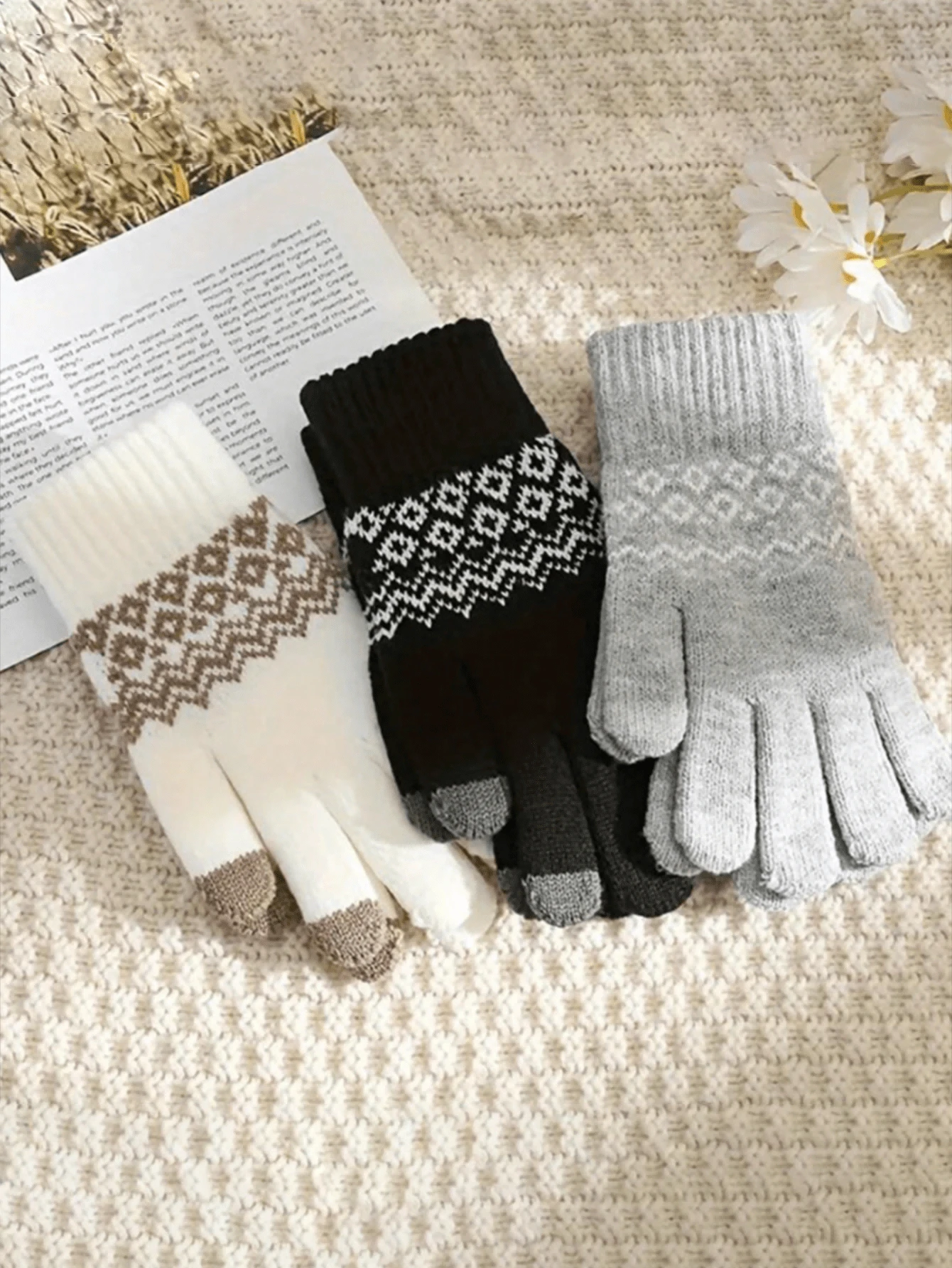 1双冬季保暖触屏手套，时尚波浪条纹针织防寒提花手套女士，加厚柔软透气防滑屏幕友好，冬季户外防寒骑行手套女士