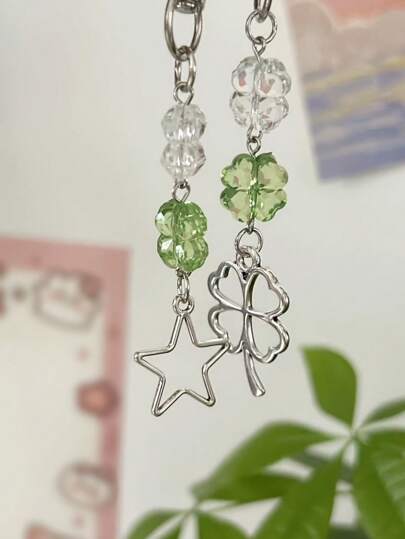 1个女士幸运四叶草钥匙扣，五角星吊坠，时尚简约包包装饰，情人节礼物，汽车配件，包包挂饰，校园风可爱哥特Y2K风格包包配件，带证件夹的挂绳，汽车配件，包包挂饰，汽车配件，送给老师、朋友、姐妹的礼物创意