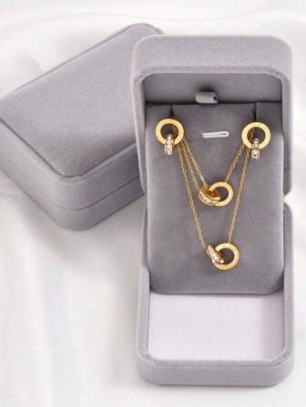 4 件镀金不锈钢礼盒包装方晶锆石罗马数字双圈设计吊坠项链手链耳环套装，简约休闲，适合女性、情侣、母亲和重要人物在各种节日和周年纪念日圣诞礼物