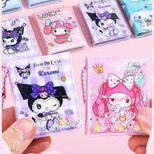 Sanrio Fließend Sand Entspannungshandbuch mit Aufklebern Mini Notizbuch für Studenten zum Mitnehmen, süße Erinnerungsstücke teilende Bohnen Notizbuch (zufälliger Stil)(kleine Zubehörteile zufällig)