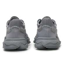 Adidas Originals Herren Ozweego Lässig einfache Sportschuhe mit niedrigem Profil, GW4671