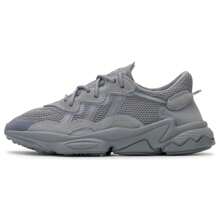Adidas Originals Herren Ozweego Lässig einfache Sportschuhe mit niedrigem Profil, GW4671