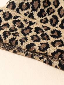 1pc Women's Jacquard Leopard Print Fuzzy Ball Soft Warm Stylish Casual Knit Beanie, Suitable For Daily Street Photography Matching Winter Fall