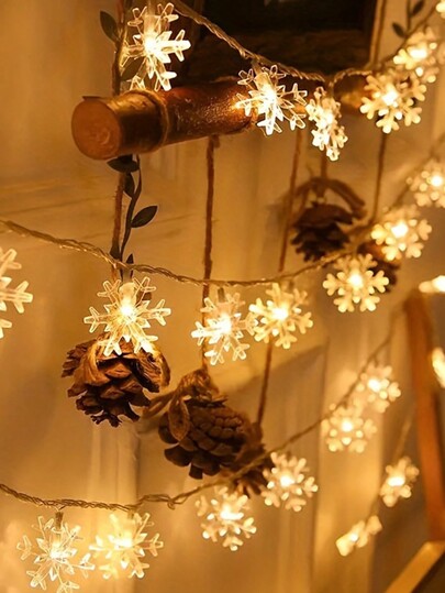 1pc LED Christmas Snowflake String Light, Romantic Christmas Curtain Light, Suitable For Party Decoration, Christmas Decor, Holiday Accessories, Birthday Party Supplies, Room Decor, Home Decoration, Scene Decor, Battery Operated (Battery Not Included),Room Decor Christmas Decor Christmas Light Bedroom Decor Home Decor Party Decor Holiday Festival Christmas Gift Thanksgiving Christmas Tree Decor Ornaments