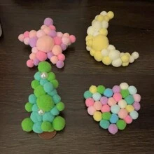 2000 个超值装 0.8 厘米多色高弹力 DIY 绒球、绒球+管道清洁器、随机颜色 DIY 绒球什锦，适用于工艺品、小尺寸 0.8 厘米小绒球，用于工艺品用品、绒球工艺套件、最佳绒球工艺用品、绒球派对装饰品、您可以制作的绒球钥匙扣、纱线绒球、彩色纱线球、蓬松绒球工艺品、绒球壁挂创意、季节性绒球工艺品