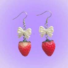 Pair Of Kawaii Strawberry Earrings With Pearl Bow White Strawberry Resin Earring Stainless Steel Silver - 草莓 - 查看 4