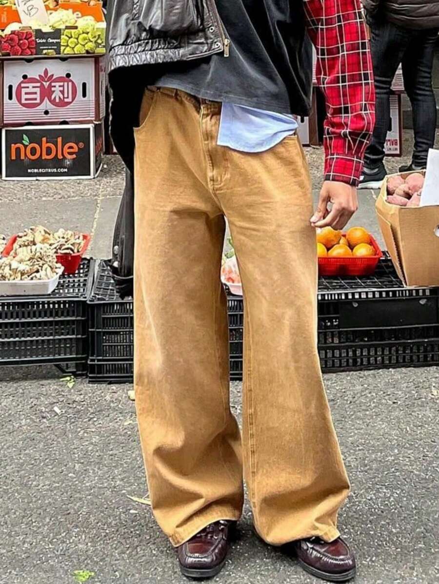 Herrenjeans im Vintage-Stil mit weitem Bein und Distressed-Look