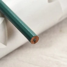 4 支圣诞铅笔，各种设计 - 圣诞老人、雪人、驯鹿、熊、毛绒铅笔、圣诞派对礼物 - 彩色 - 查看 7