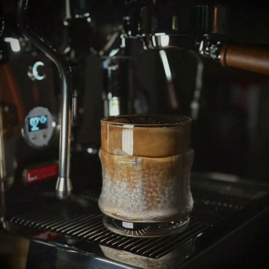 1 件时尚极具吸引力的玻璃杯，适用于咖啡、威士忌、热牛奶、果汁、茶 - 适合日常使用 - 琥珀色 - 查看 1