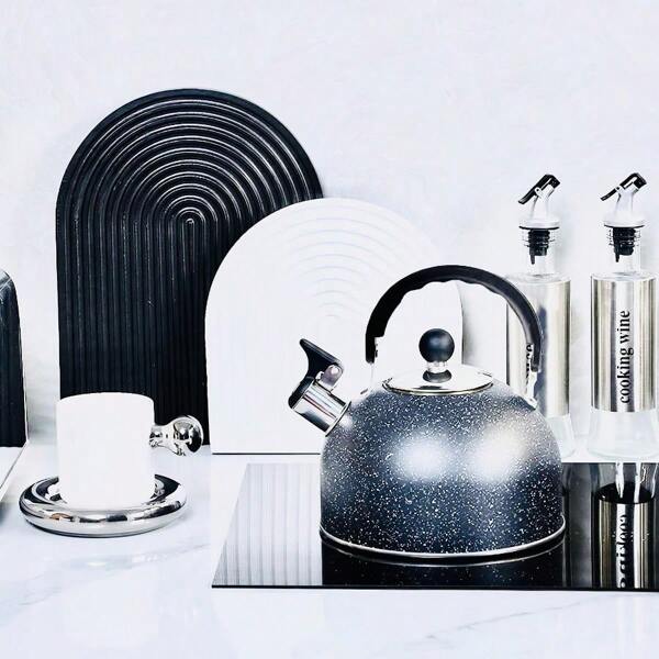 CHALEIRA DE INDUÇÃO COM APITO, MÁRMORE PRETO, 2 LITROS DE AÇO COM APITO