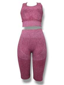 Conjunto de academia Top e Bermuda Levanta bumbum. Esportivo.