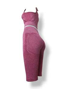 Conjunto de academia Top e Bermuda Levanta bumbum. Esportivo.