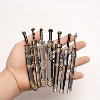 Mini Sword Nyckelring Set med Slida - Gult järn, Lämplig för friluftsliv och samlare över 18 år