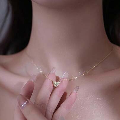  925 纯银简约心形吊坠项链，精致锁骨链项链，适合女士日常和节日佩戴，奢华礼物