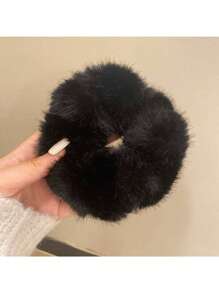 1 Stück eleganter einfarbiger, lässiger Polyester-Kunstpelz Scrunchie, Premium 2024 Herbst/Winter Vintage Retro Haargummi Accessoire, geeignet als Geschenk für Familie und Freunde an Feiertagen, toll für Fotos, Reisen, zum Warmhalten