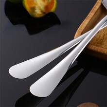 Zestaw 6 łyżek do zupy ze stali nierdzewnej do użytku domowego - pogrubione okrągłe łyżki do serwowania zup i sosów - eleganckie przybory kuchenne