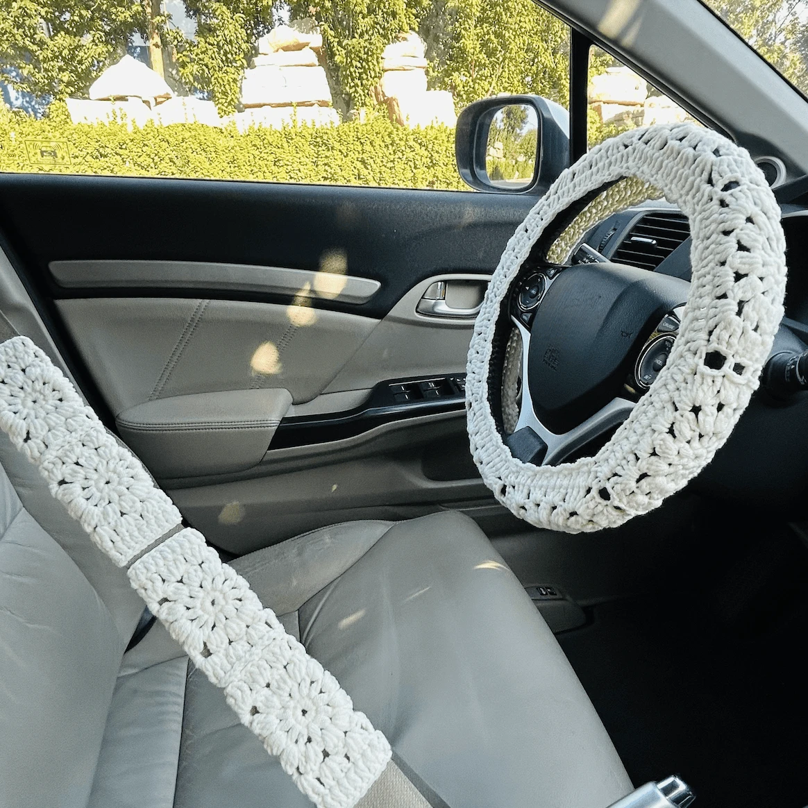 Handmade Crochet Steering Wheel Cover And Seat Belt Cover Headrest Cover Car Decor Set - 白色 - 查看 1