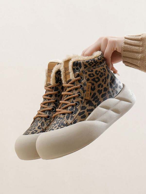 Sapatos femininos de cano alto com forro de pelúcia e quentes para o inverno, botas de neve casuais com sola grossa, nova coleção outono/inverno de 2024