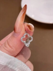 1件简约可爱锆石四叶草项链，925纯银女士精致项链，高端珠宝礼品，派对礼物，生日礼物，约会必备 - 四葉草縷空項鍊 - 查看 3