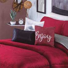 Concord Pachicalientito Coverlet -Borrega Premium Plain Colors - Burgundy - View 2