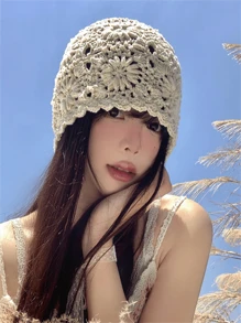 1 pezzo Berretto a cuffia lavorato a mano in poliestere casual boho con fiore di perle traforato, sottile e traspirante, adatto per tutte le stagioni per le donne